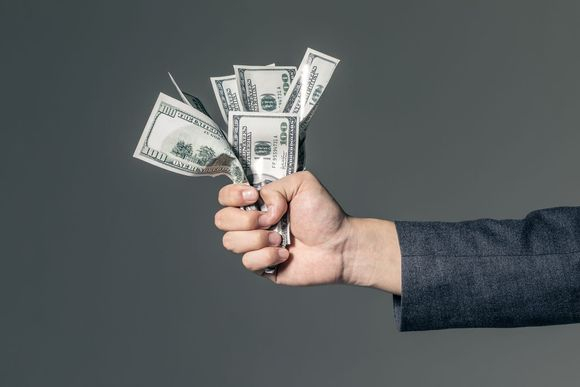 汉中要债公司讨债公司的收费标准是什么？是按回款比例还是固定收费？